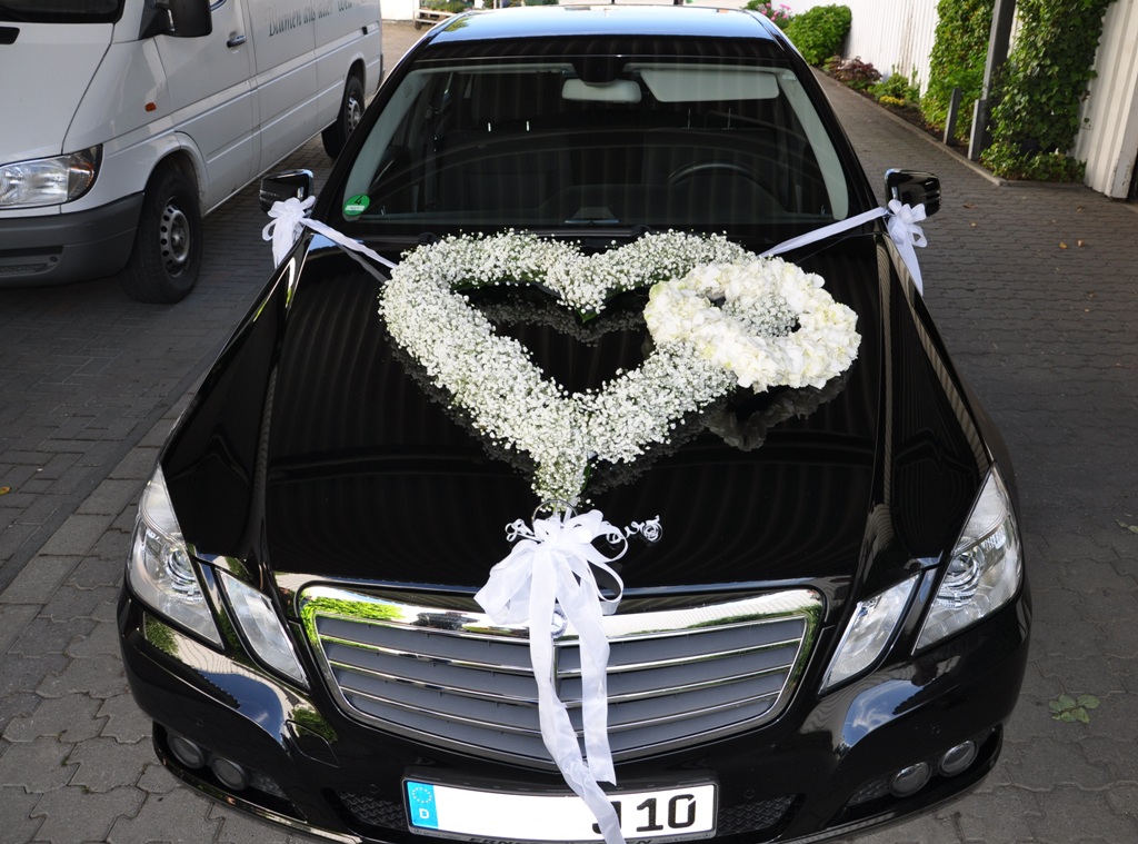 Autoschmuck Hochzeit - Herz für Blumen-Deko